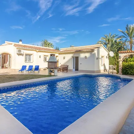 Holiday home Lovely In With Kitchen Denia